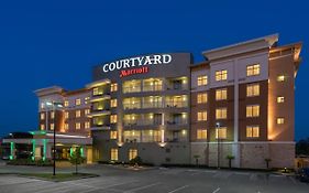 Courtyard Houston Kingwood